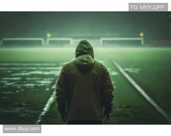 在孤独中倾诉对足球明星的爱恋与追随