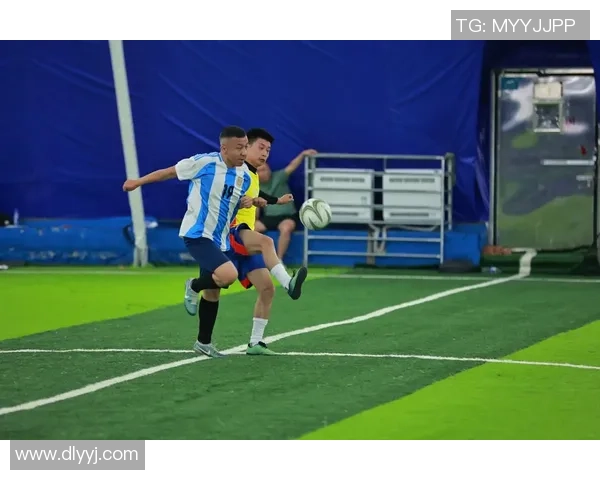 足球明星八人阵容解析揭示他们的职业生涯与场上表现的精彩瞬间