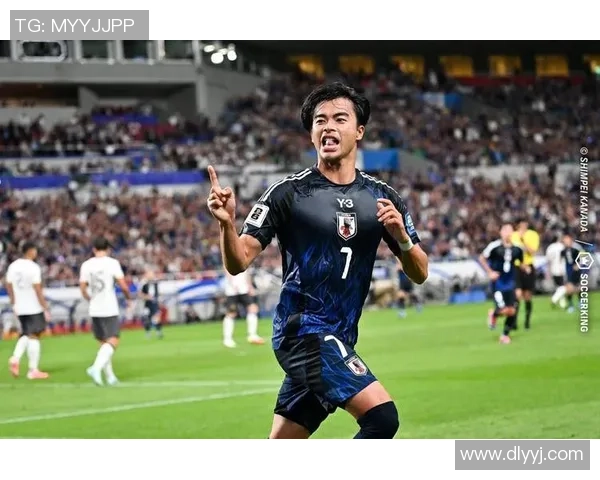 日本53岁足球明星重返赛场再创辉煌引发球迷热议与期待 日本53岁足球明星重返赛场再创辉煌引发球迷热议与期待