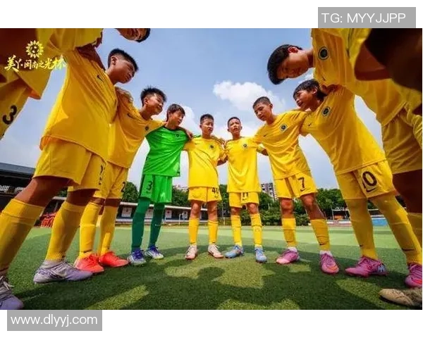 深圳足球队的拼搏之路:从低谷到荣耀的邀请赛特别报道 深圳足球队的拼搏之路:从低谷到荣耀的邀请赛特别报道